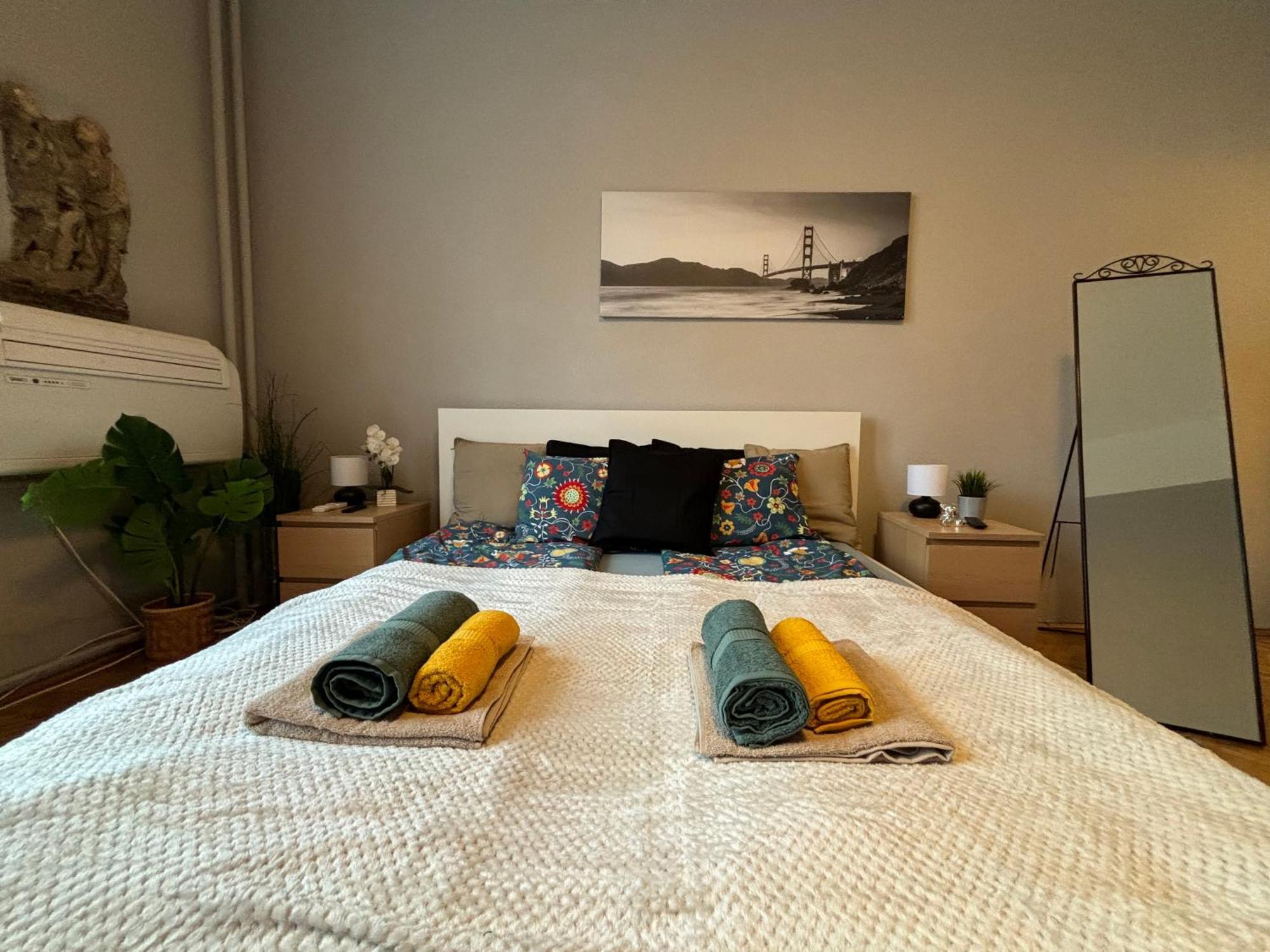 Cozy Panorama Next To The Fashion Street Apartment Budapest